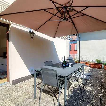 Piazza Roma - The House Of Travelers Apartment
