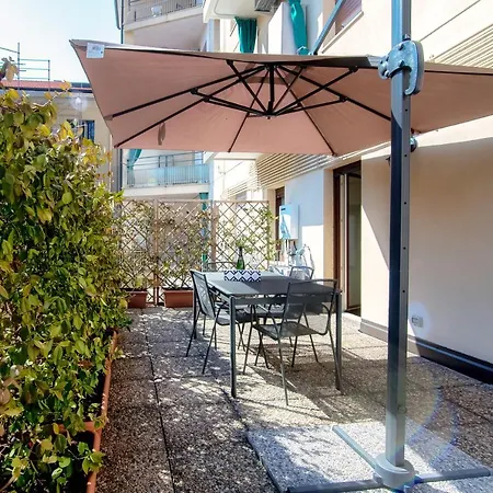 Apartment Piazza Roma - The House Of Travelers