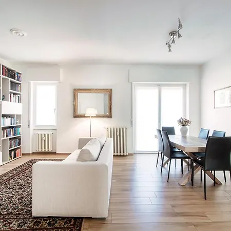 Piazza Roma Terrace - By House Of Travelers *